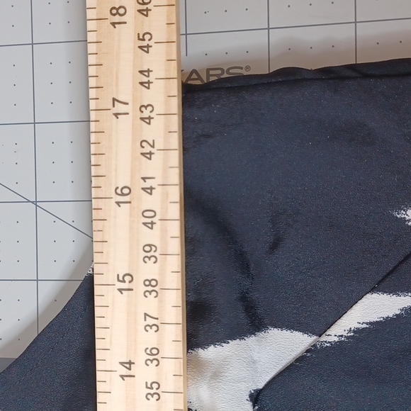 H&M black and white tank nwot 8 - Picture 6 of 8